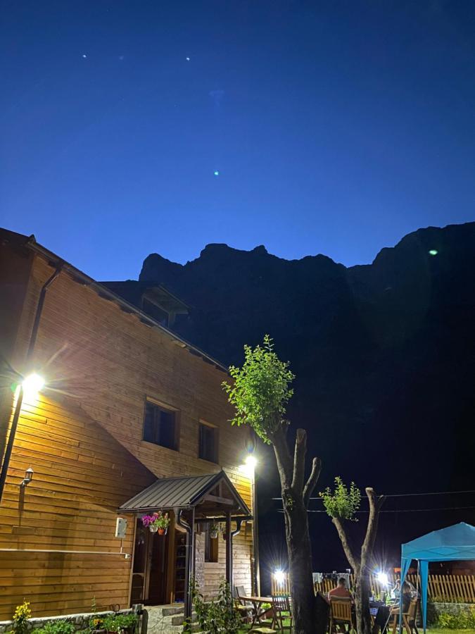 Guesthouse Mehmeti Валбона Экстерьер фото