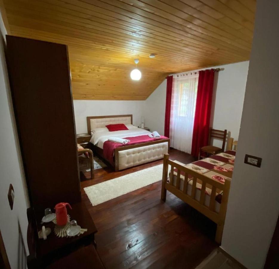 Guesthouse Mehmeti Валбона Экстерьер фото