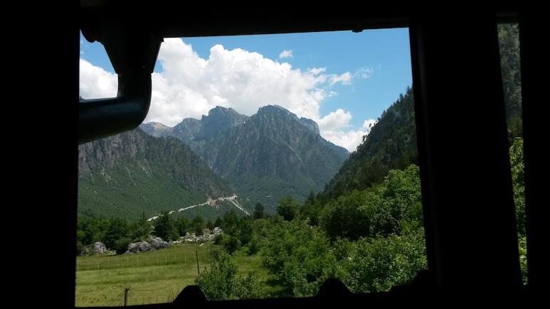 Guesthouse Mehmeti Валбона Экстерьер фото