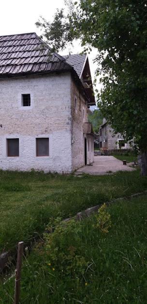 Guesthouse Mehmeti Валбона Экстерьер фото